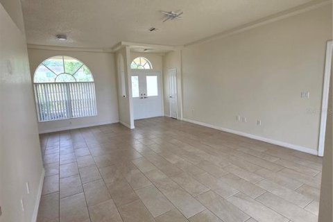 Villa ou maison à louer à Spring Hill, Floride: 3 chambres, 148.64 m2 № 2386595 - photo 5