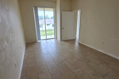 Villa ou maison à louer à Spring Hill, Floride: 3 chambres, 148.64 m2 № 2386595 - photo 10
