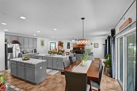 Casa en venta en Tavares, Florida, 4 dormitorios, 222.87 m2 № 1898677 - foto 16