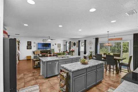 Casa en venta en Tavares, Florida, 4 dormitorios, 222.87 m2 № 1898677 - foto 18