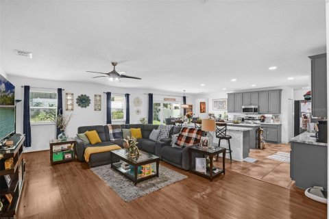 Casa en venta en Tavares, Florida, 4 dormitorios, 222.87 m2 № 1898677 - foto 9