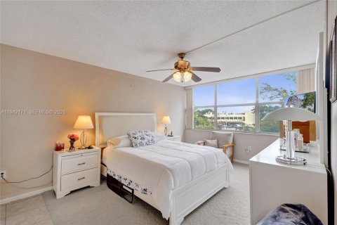 Condominio en venta en Miami, Florida, 2 dormitorios, 113.53 m2 № 1999662 - foto 23