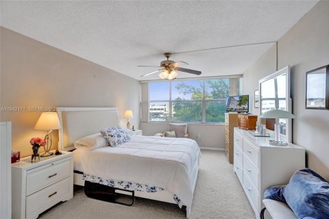 Condominio en venta en Miami, Florida, 2 dormitorios, 113.53 m2 № 1999662 - foto 26