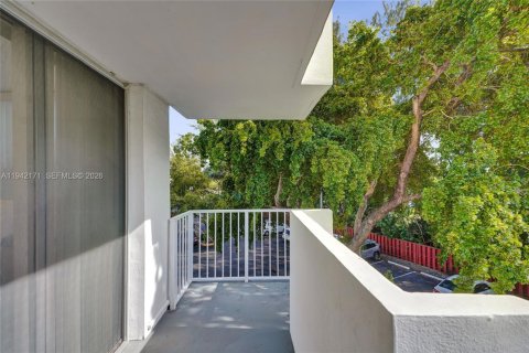 Condominio en venta en Miami, Florida, 2 dormitorios, 113.53 m2 № 1999662 - foto 18