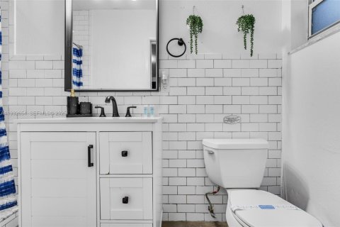 Снять в аренду виллу или дом в Майами, Флорида 4 спальни, 171.59м2, № 1991577 - фото 18