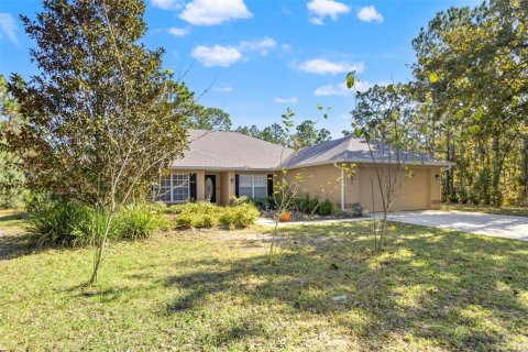 Villa ou maison à vendre à Homosassa, Floride: 4 chambres, 225.66 m2 № 2195429 - photo 3