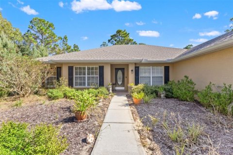 Villa ou maison à vendre à Homosassa, Floride: 4 chambres, 225.66 m2 № 2195429 - photo 5