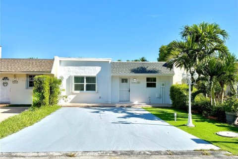 Дом в Майами, Флорида 2 спальни, 95.13м2 № 1997660