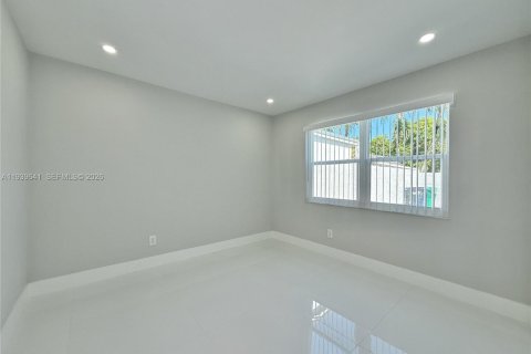 Купить виллу или дом в Майами, Флорида 2 спальни, 95.13м2, № 1997660 - фото 13