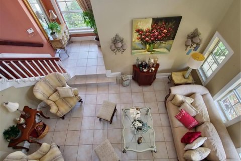 House in Miami, Florida 4 bedrooms, 249.81 sq.m. № 1828858 - photo 16