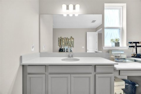 Casa en venta en Wesley Chapel, Florida, 5 dormitorios, 321.53 m2 № 1810657 - foto 29