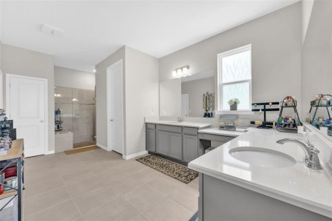 Casa en venta en Wesley Chapel, Florida, 5 dormitorios, 321.53 m2 № 1810657 - foto 27