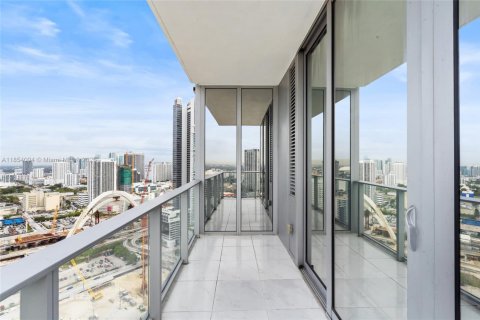Condo in Miami, Florida, 1 bedroom № 1871912 - photo 22