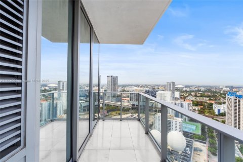 Condo in Miami, Florida, 1 bedroom № 1871912 - photo 21
