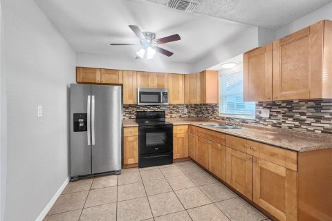 Casa en alquiler en Seminole, Florida, 3 dormitorios, 129.32 m2 № 1853034 - foto 5