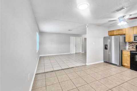 Casa en alquiler en Seminole, Florida, 3 dormitorios, 129.32 m2 № 1853034 - foto 8