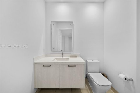 Купить кондоминиум в Форт-Лодердейл, Флорида 3 спальни, 180.04м2, № 2080145 - фото 9