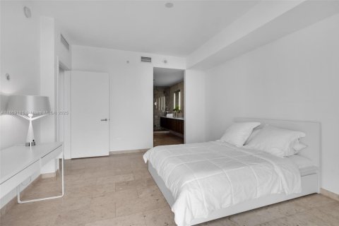Condominio en venta en Miami, Florida, 2 dormitorios, 112.23 m2 № 1979484 - foto 13