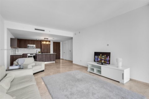 Condominio en venta en Miami, Florida, 2 dormitorios, 112.23 m2 № 1979484 - foto 6