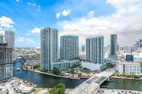 Condominio en venta en Miami, Florida, 2 dormitorios, 112.23 m2 № 1979484 - foto 24
