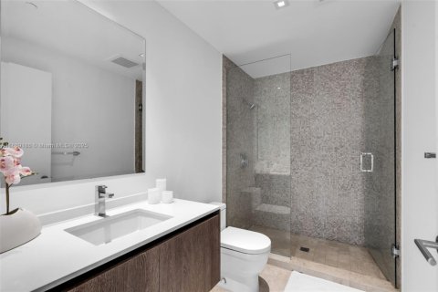 Condominio en venta en Miami, Florida, 2 dormitorios, 112.23 m2 № 1979484 - foto 22