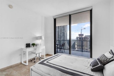 Condominio en venta en Miami, Florida, 2 dormitorios, 112.23 m2 № 1979484 - foto 18