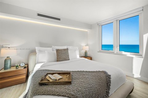 Condo in Miami Beach, Florida, 2 bedrooms  № 2022948 - photo 18