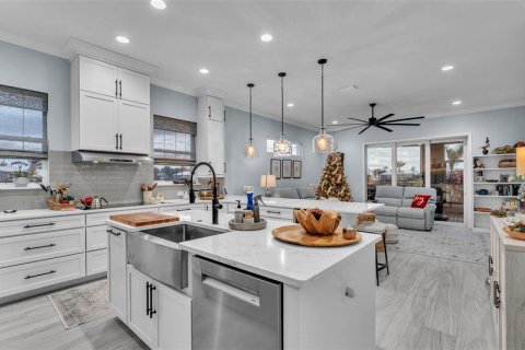 Villa ou maison à vendre à Polk City, Floride: 2 chambres, 113.06 m2 № 1754687 - photo 13