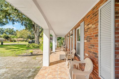 Casa en venta en Seffner, Florida, 5 dormitorios, 205.78 m2 № 2430599 - foto 3