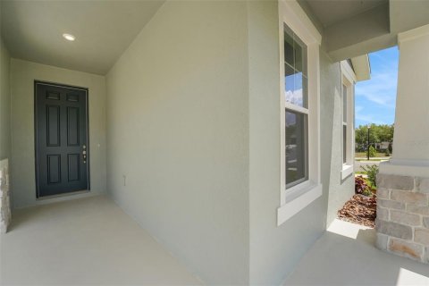 House in Punta Gorda, Florida 4 bedrooms, 193.98 sq.m. № 2216046 - photo 2