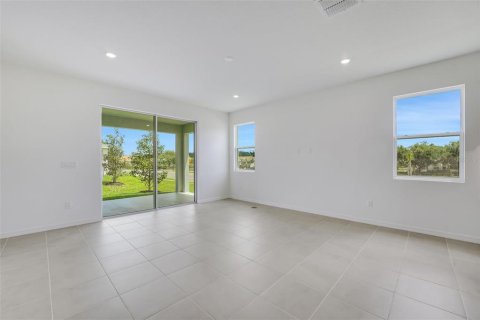 House in Punta Gorda, Florida 4 bedrooms, 193.98 sq.m. № 2216046 - photo 16