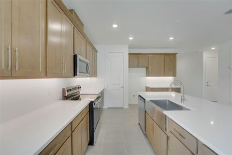 House in Punta Gorda, Florida 4 bedrooms, 193.98 sq.m. № 2216046 - photo 21