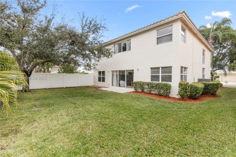 House in Pembroke Pines, Florida 4 bedrooms, 251.67 sq.m. № 2009589 - photo 29