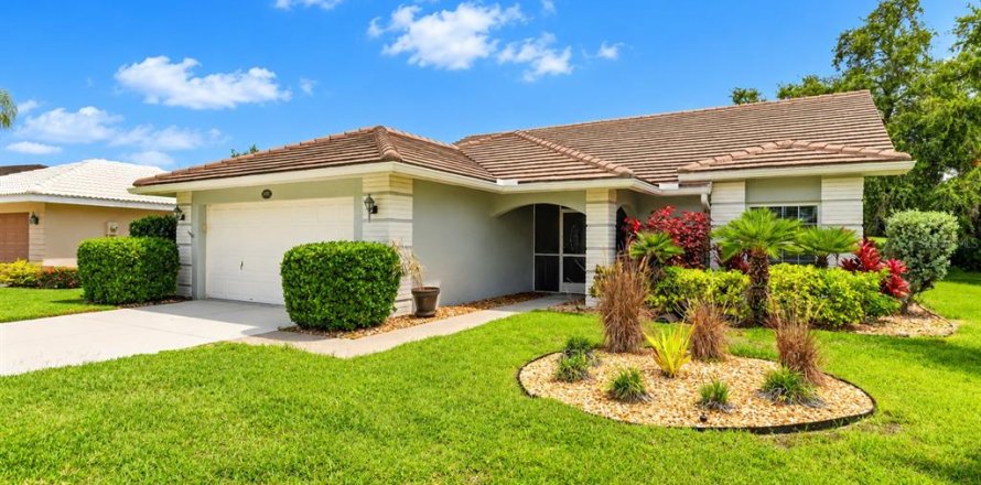 Villa ou maison à Bradenton, Floride 2 chambres, 151.24 m2 № 2403153