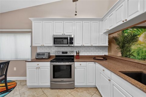 Villa ou maison à vendre à Bradenton, Floride: 2 chambres, 151.24 m2 № 2403153 - photo 15