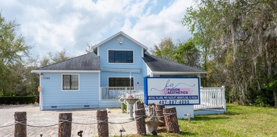 Commercial property in Orlando, Florida 203.08 sq.m. № 1733939