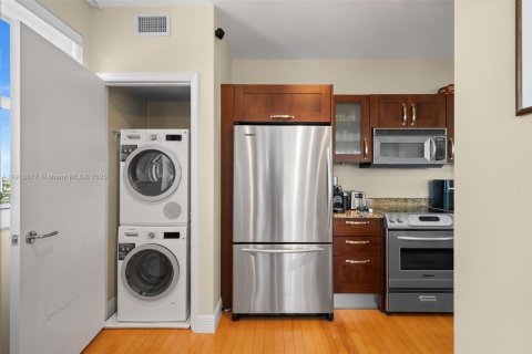 Снять в аренду кондоминиум в Авентура, Флорида 2 спальни, 121.89м2, № 1976308 - фото 6