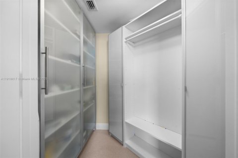 Снять в аренду кондоминиум в Авентура, Флорида 2 спальни, 121.89м2, № 1976308 - фото 22