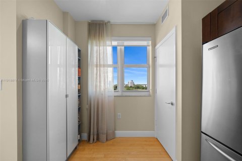 Снять в аренду кондоминиум в Авентура, Флорида 2 спальни, 121.89м2, № 1976308 - фото 8