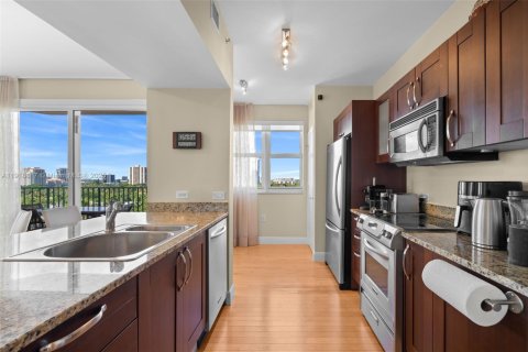 Снять в аренду кондоминиум в Авентура, Флорида 2 спальни, 121.89м2, № 1976308 - фото 5