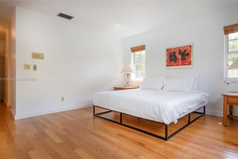 Casa en alquiler en Pinecrest, Florida, 4 dormitorios, 227.24 m2 № 2060047 - foto 27