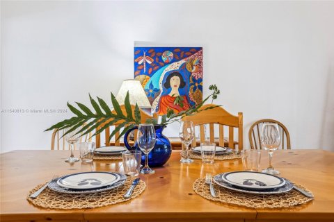 Casa en alquiler en Pinecrest, Florida, 4 dormitorios, 227.24 m2 № 2060047 - foto 14