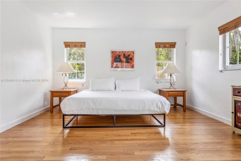 Casa en alquiler en Pinecrest, Florida, 4 dormitorios, 227.24 m2 № 2060047 - foto 23