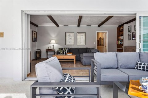 Casa en alquiler en Pinecrest, Florida, 4 dormitorios, 227.24 m2 № 2060047 - foto 20