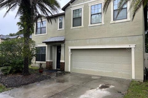 House in Orange City, Florida 4 bedrooms, 274.99 sq.m. № 2400180