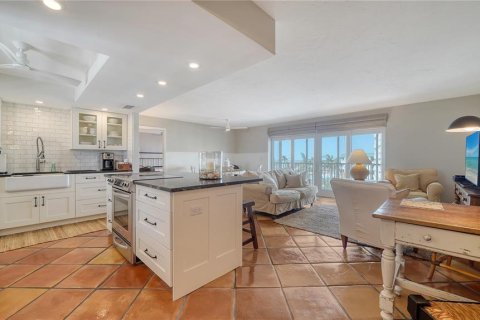 Copropriété à louer à Sarasota, Floride: 2 chambres, 106.84 m2 № 2166219 - photo 4