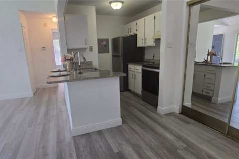 Condo in Kissimmee, Florida, 2 bedrooms № 2103596 - photo 6