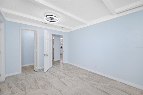 Villa ou maison à vendre à Bradenton, Floride: 2 chambres, 76.92 m2 № 1644144 - photo 11