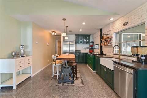 Casa en venta en Orlando, Florida, 3 dormitorios, 226.4 m2 № 1909185 - foto 8