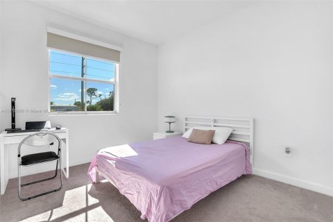 Townhouse in Homestead, Florida 3 bedrooms, 153.1 sq.m. № 2016207 - photo 21